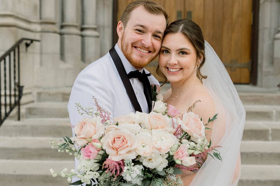 Bride hairstyle and makeup