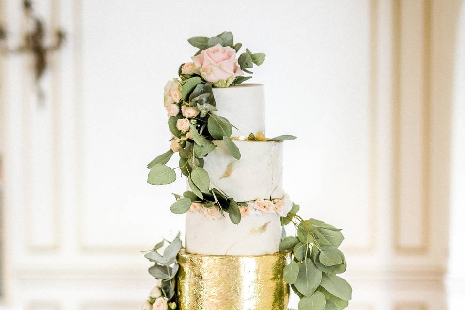 France: multi-tiered cake