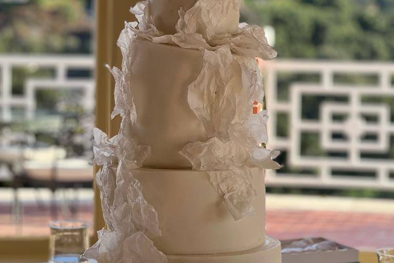 LA: wedding cake