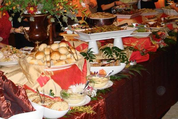 Buffet table setting