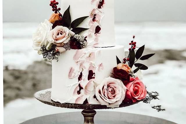 Floral wedding cake