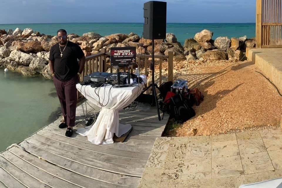 Outdoor wedding In Jamaica