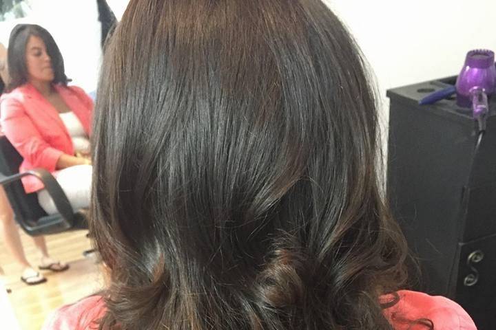 The Color and Blowout Bar Salon