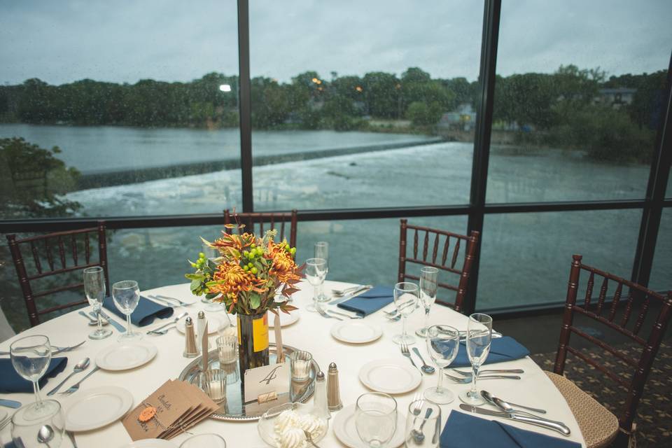 Table setting with flower centerpiece