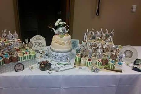 Chyenne and Jake's beautiful cake table, put together by family and friends--it is so awesome, I had to share!