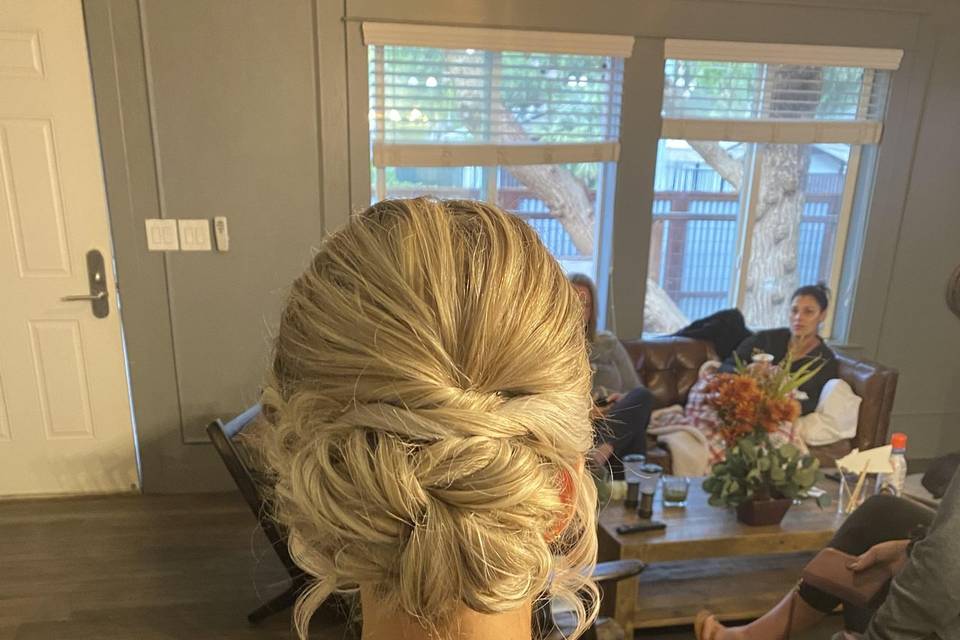 Hair updo