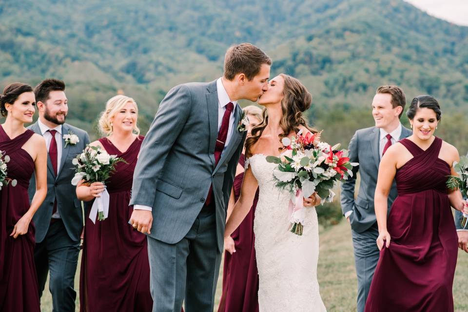 Candid bridal party