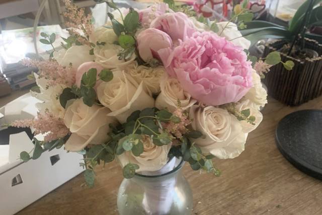 Pinks and ivory 25