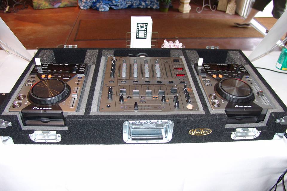 DJ station