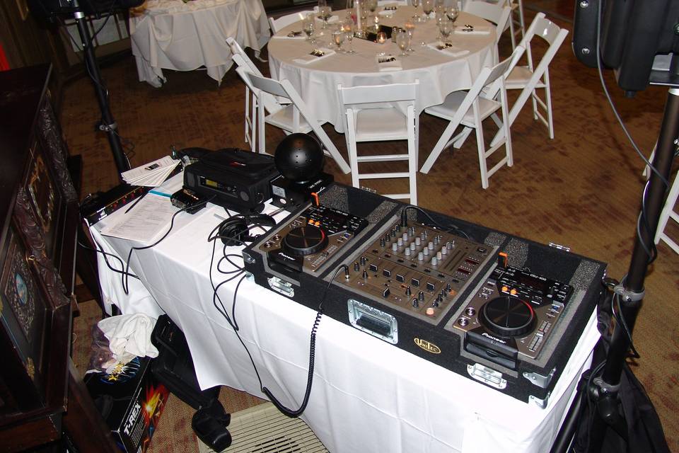 DJ station