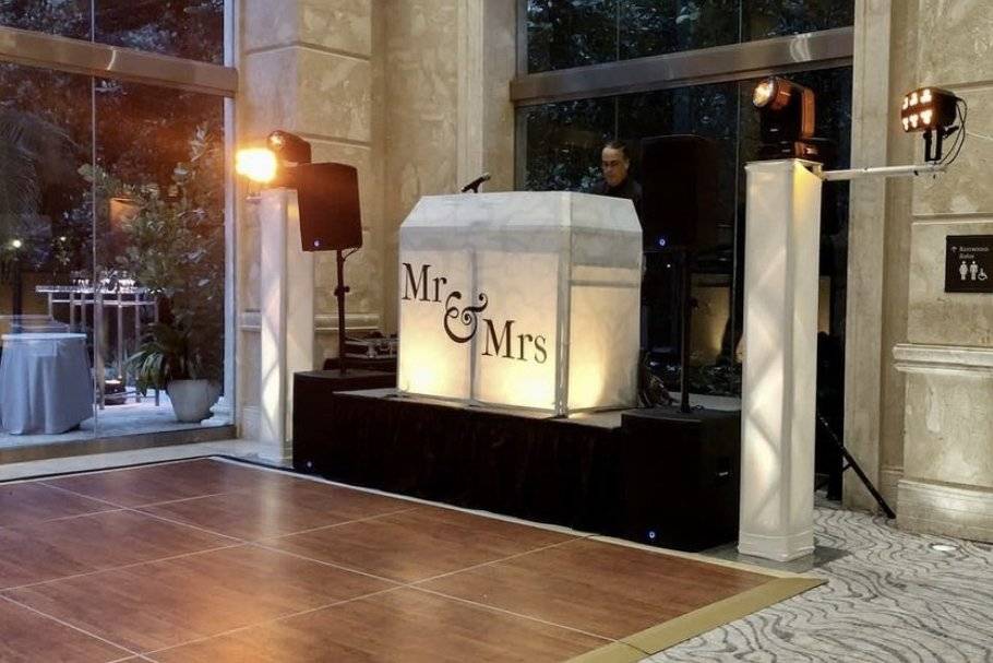 In-Sync Wedding DJ