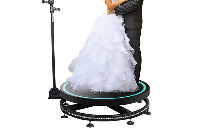 Pyramid Disc Jockeys & Photo B