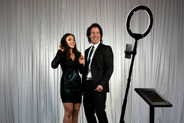 Pyramid Disc Jockeys & Photo Booths