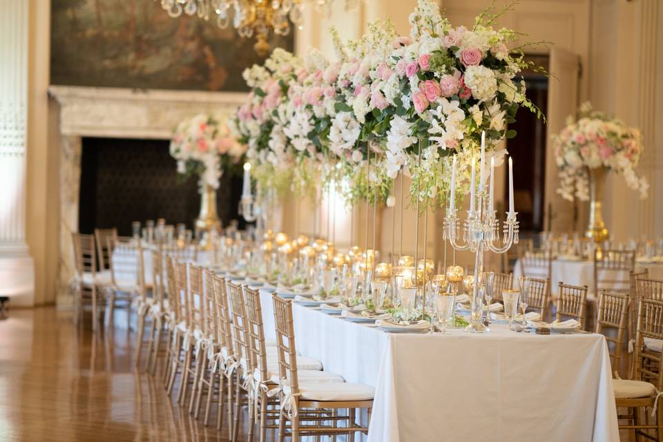 Rose cliff head table