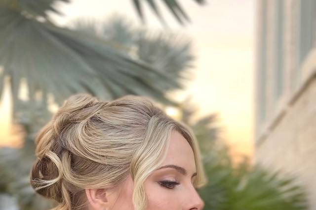 Ooh la la Salon and Wellness