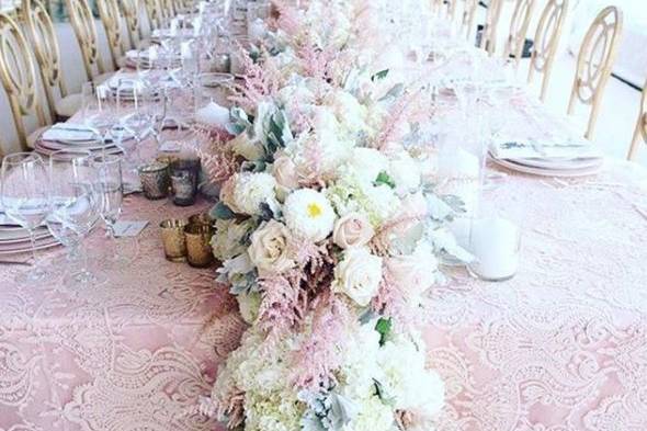 Long tablescape