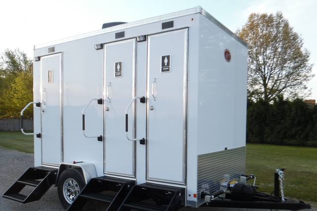 3 Station Luxury Trailer