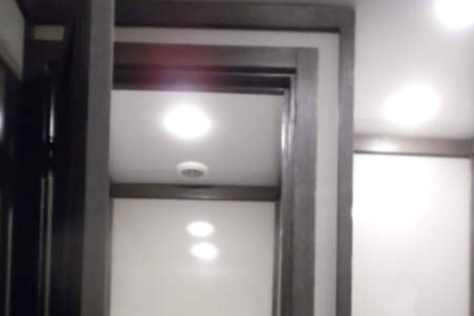 Clean Scene Restroom