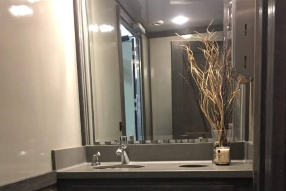 Clean Scene Restroom