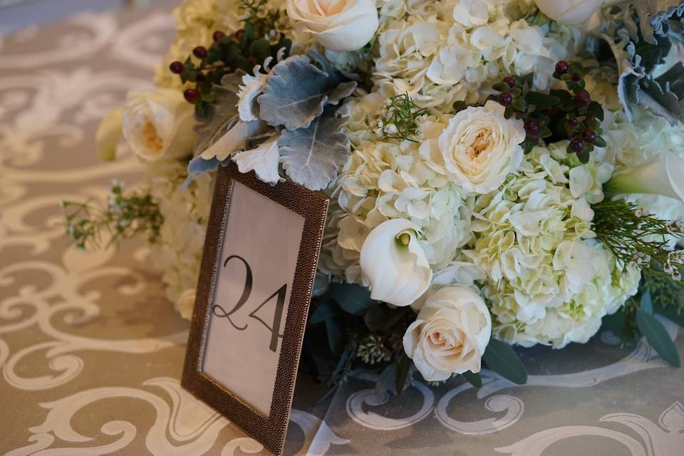 Signature Florals - Flowers - Fort Myers, FL - WeddingWire