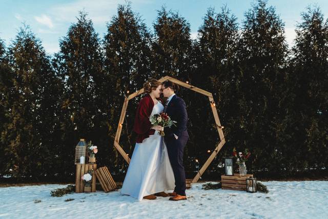 Wintry Backyard Elopement