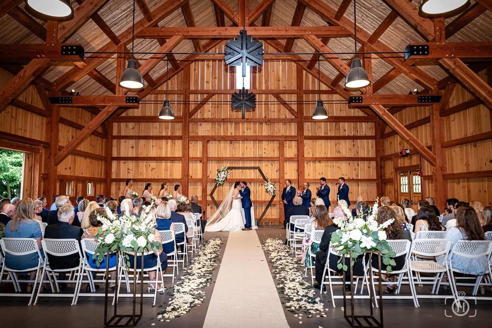 Clubhouse Barn Ceremony