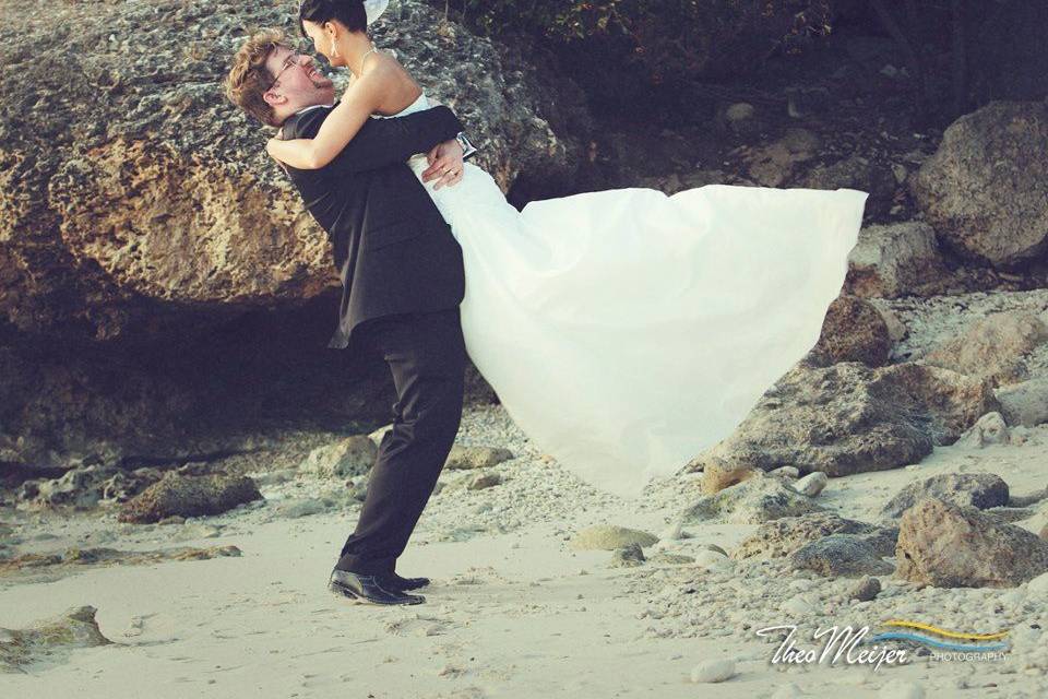 An Amazing Couple from Europe Celebrating their Vow Renewal on the Beach