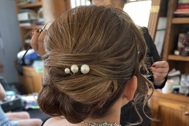 Glam and glow hair and makeup