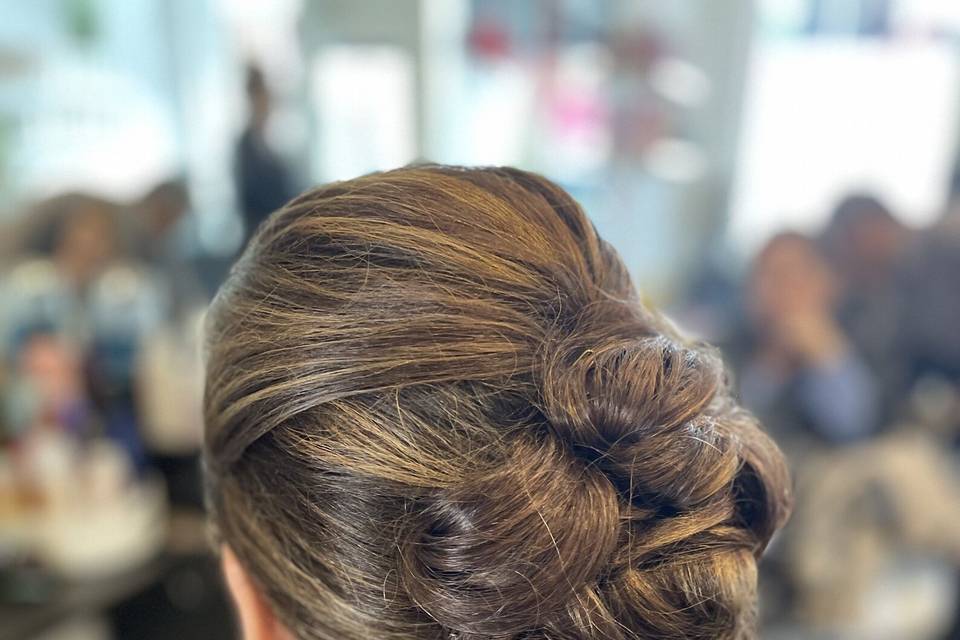 Glam and glow hair and makeup