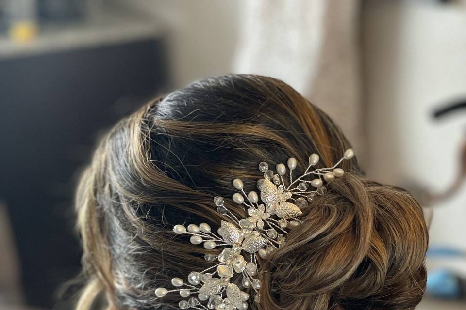 Glam and glow hair and makeup