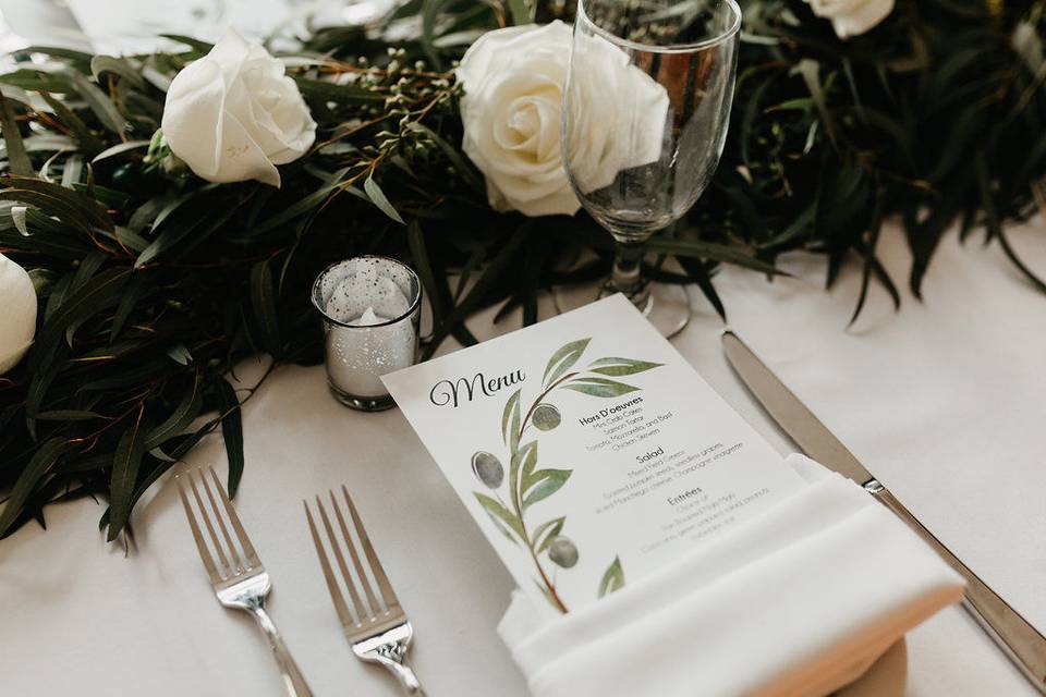 Dainty Tablescape