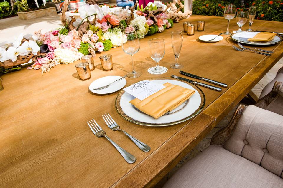 Rustic Tablescape