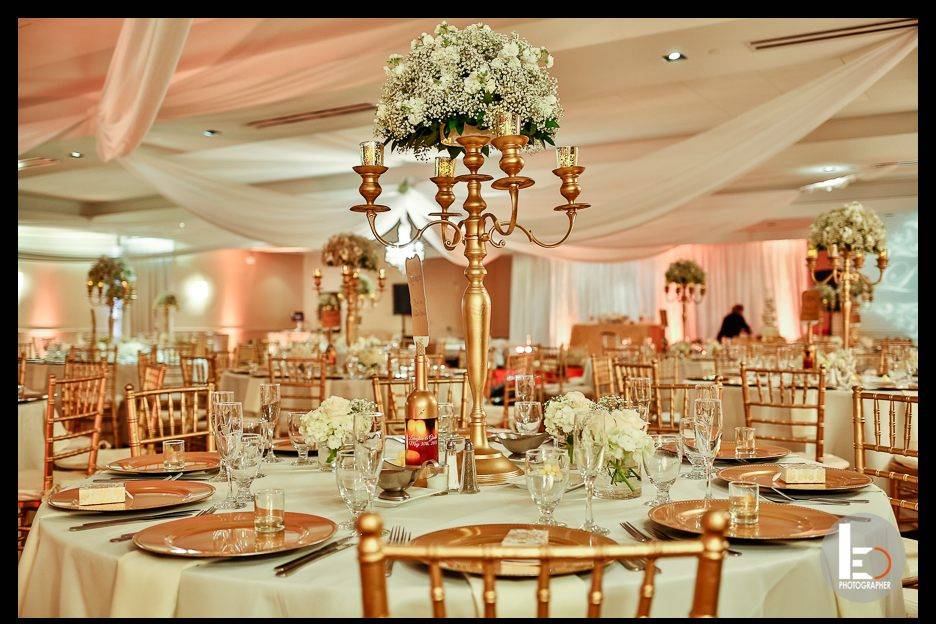 Golden Centerpieces