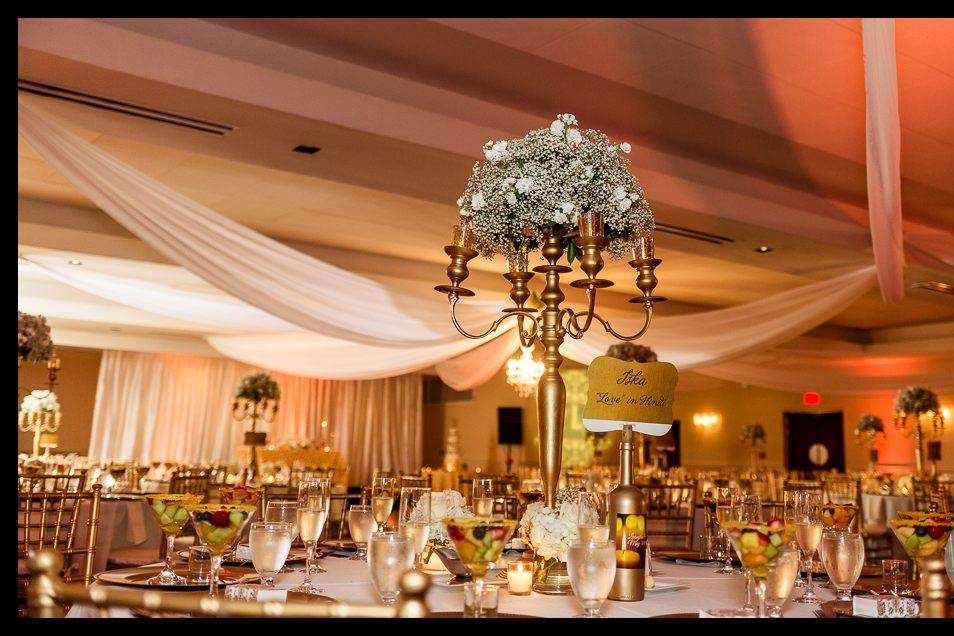 Golden Centerpieces