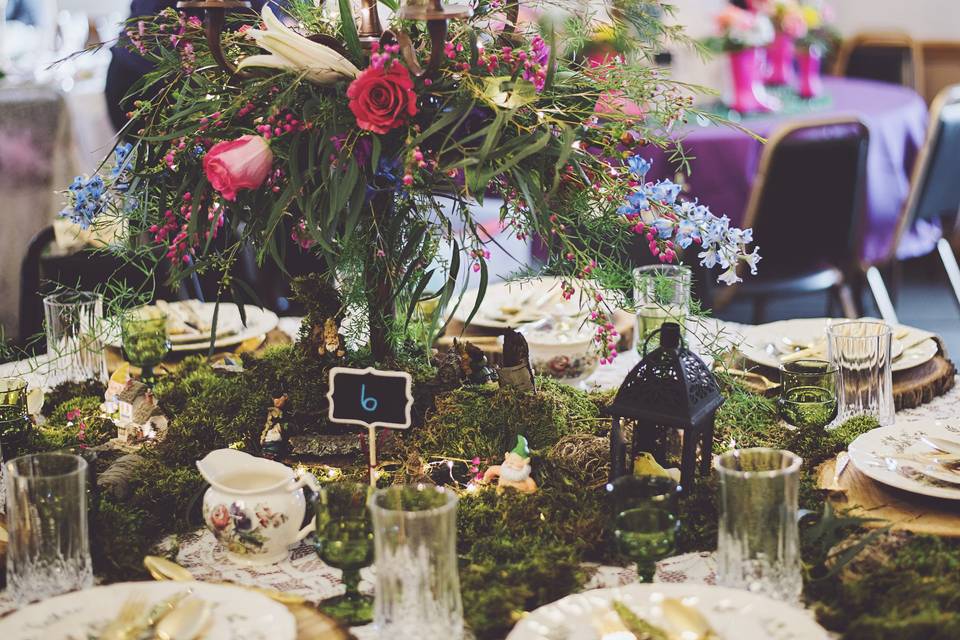 Floral table centerpiece