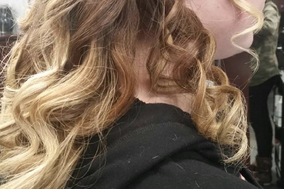 Soft cascading curls