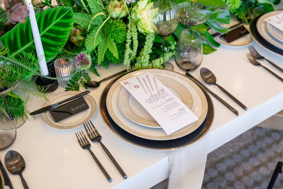 Modern Green Tablescape