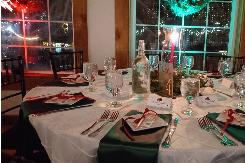White pintuck tablecloth