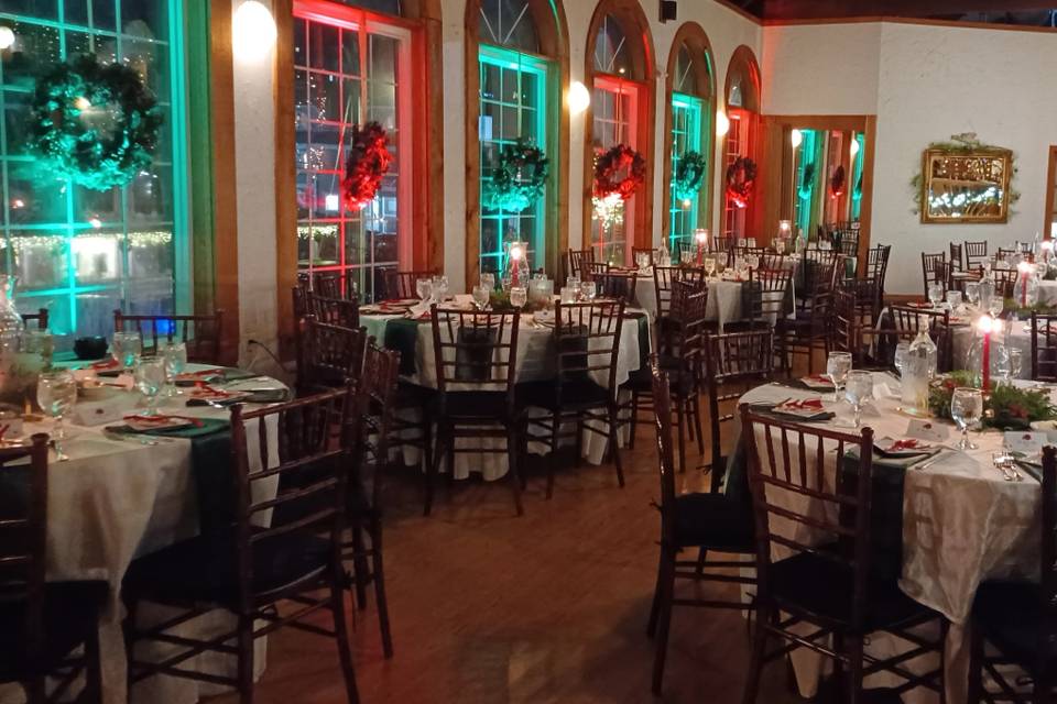 Holiday wedding