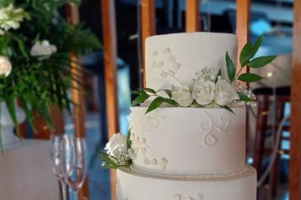 Beautiful wedding cake