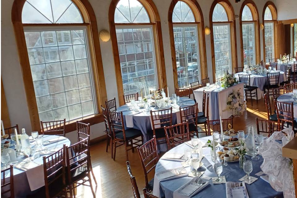 Overlooking main level