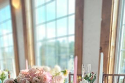 Sweetheart table
