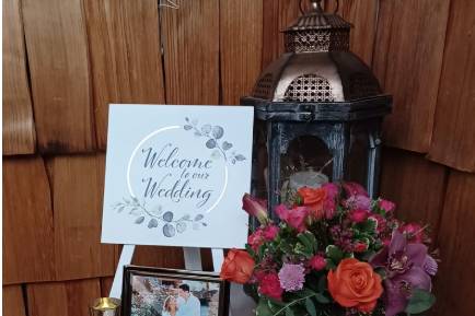 Welcome table