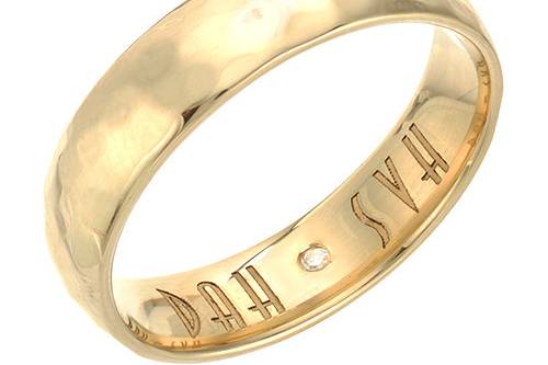 Yellow Gold Hammered Wedding Ring Engraved with Diamond set inside of the ring