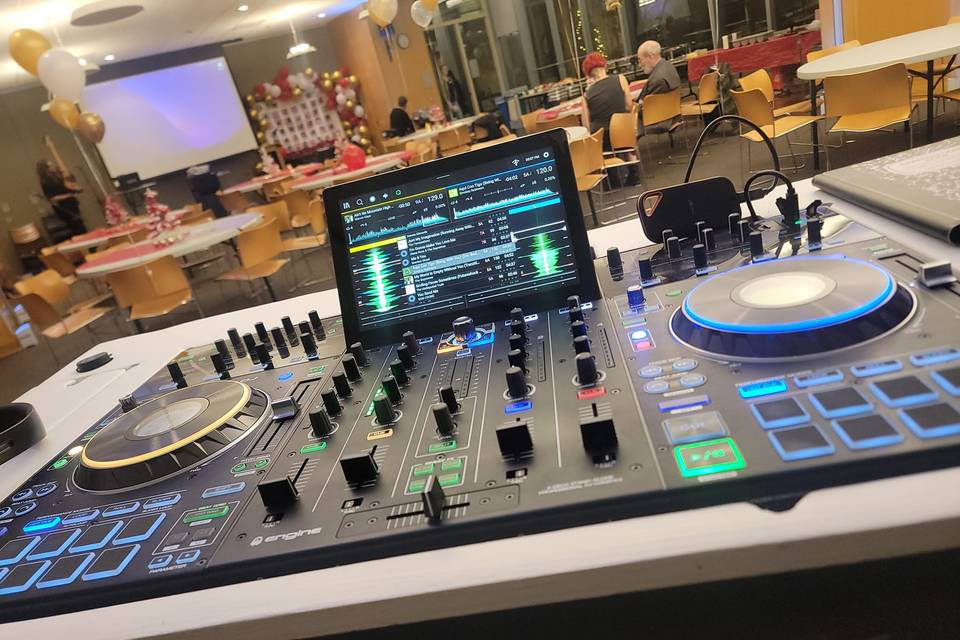 EMI LIGHTS AND SOUND