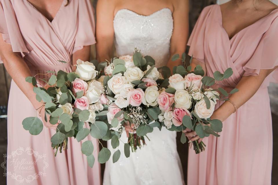 White and pink bouquets | Holland House Photography