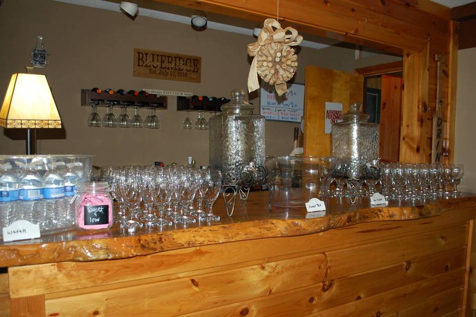 Bear Claw Vineyards & Winery, Inc.