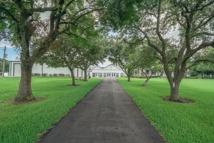 Plantation on the Bay