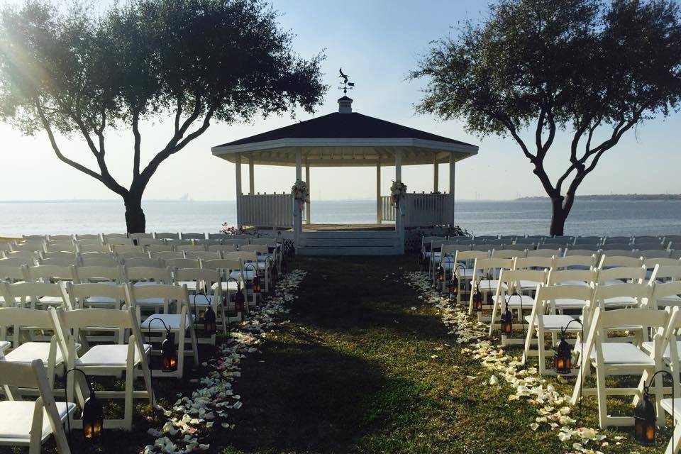 Plantation on the Bay