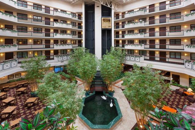 Embassy Suites Dulles Airport